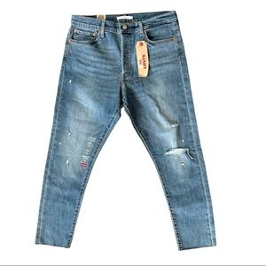 NWT Levi’s Wedgie Skinny Light Distressed Jeans Size 14 / Size 32”